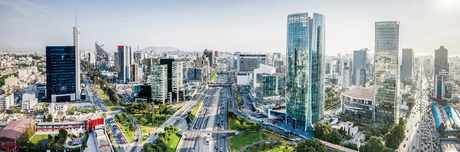 Vista aérea del distrito financiero de Lima